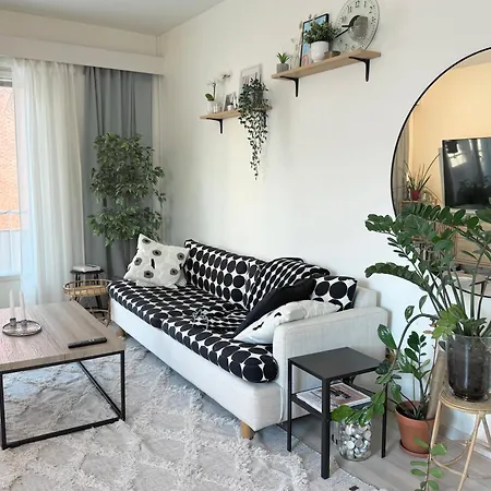 Luxury 2br Home-free Parking And Walk To Center And Train Apartament Oulu