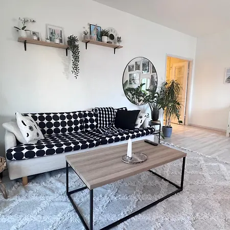Apartment Luxury 2br Home-free Parking And Walk To Center And Train Oulu