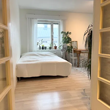 Luxury 2br Home-free Parking And Walk To Center And Train * Oulu